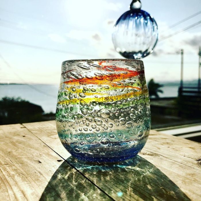 虹色泡グラス。
