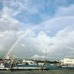 石垣島の空に虹